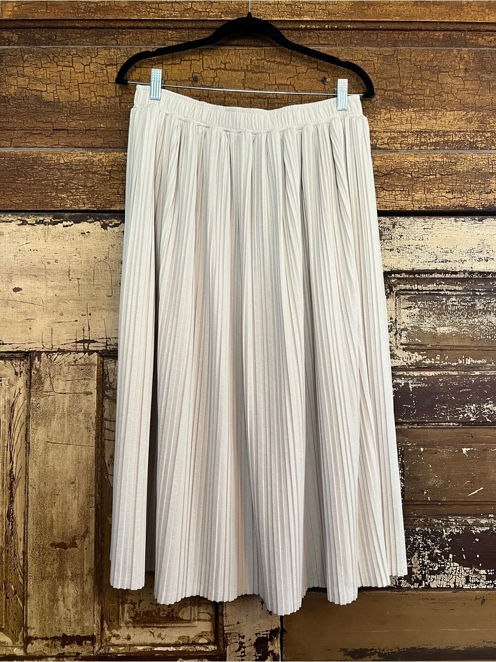 NWT- Adrianna Papell Cream Pleated Midi Skirt - Picture 2 of 2
